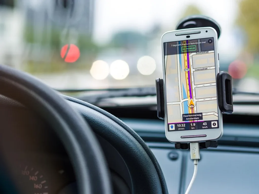 Motexel Drive support téléphone magnétique pour voiture en test